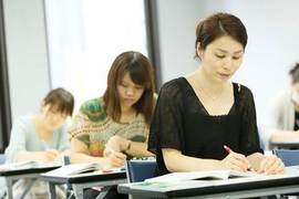 【文化庁受理】半年後は「日本語教師」!★即戦力が身につく!