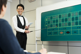 &(アンド)コース カジノスーパーバイザー