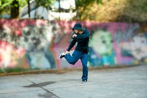 [東京都区内]ダンスカレッジダンスｸﾘｴｲﾀｰ専攻の講座イメージ