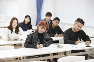 【留学生対象】日本語＆ビジネスコース講座イメージ