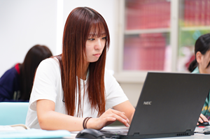 くすり健康サポート学科／オンライン併修講座イメージ