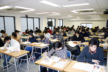 答練や公開模試は会場でも受験可能
