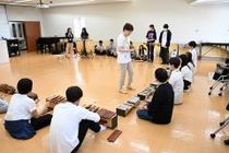 スクーリング：学生1名に対しピアノ1台の授業。リラックスした気持ちで臨んでください。