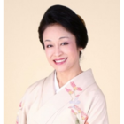 女優「二宮さよ子」サン　<br />
当協会の顧問で、着物の所作などのアドバイザーです
