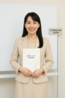 実際に心理カウンセリングをおこなっている心理カウンセラーが講師を担当。