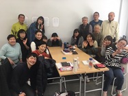 【修了生より】クラスは年代も様々ですが、すぐに仲良くなり毎回授業が楽しみでした。