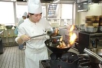 スクール
