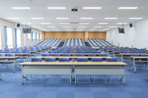 オープンキャンパスや両学科合同授業でも使用する講堂