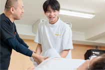 スクール