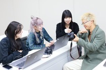 学生自身でECセレクトショップのブランドを作り上げます。