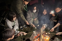 NITはキャンパスライフも充実！<br />
クラスの仲を深めるキャンプ研修や国内研修などもあります。