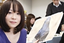 1年目は入門的な授業で基礎を中心に、目指す専攻を決めていきましょう。