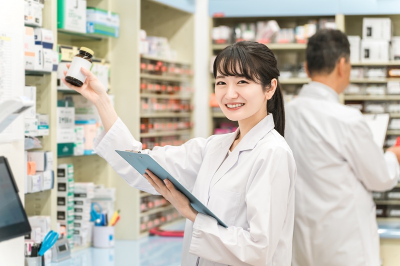 登録販売者の女性